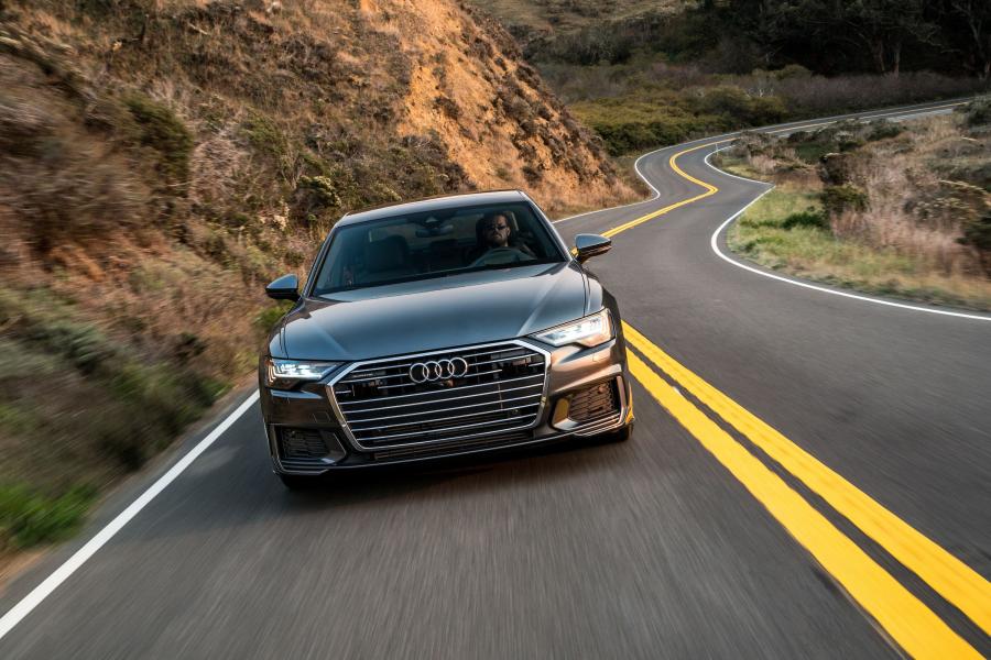  Audi A6 3.0 TFSI Quattro S-Line (C8) 2018 года  (NA) (фото 2 из 40)